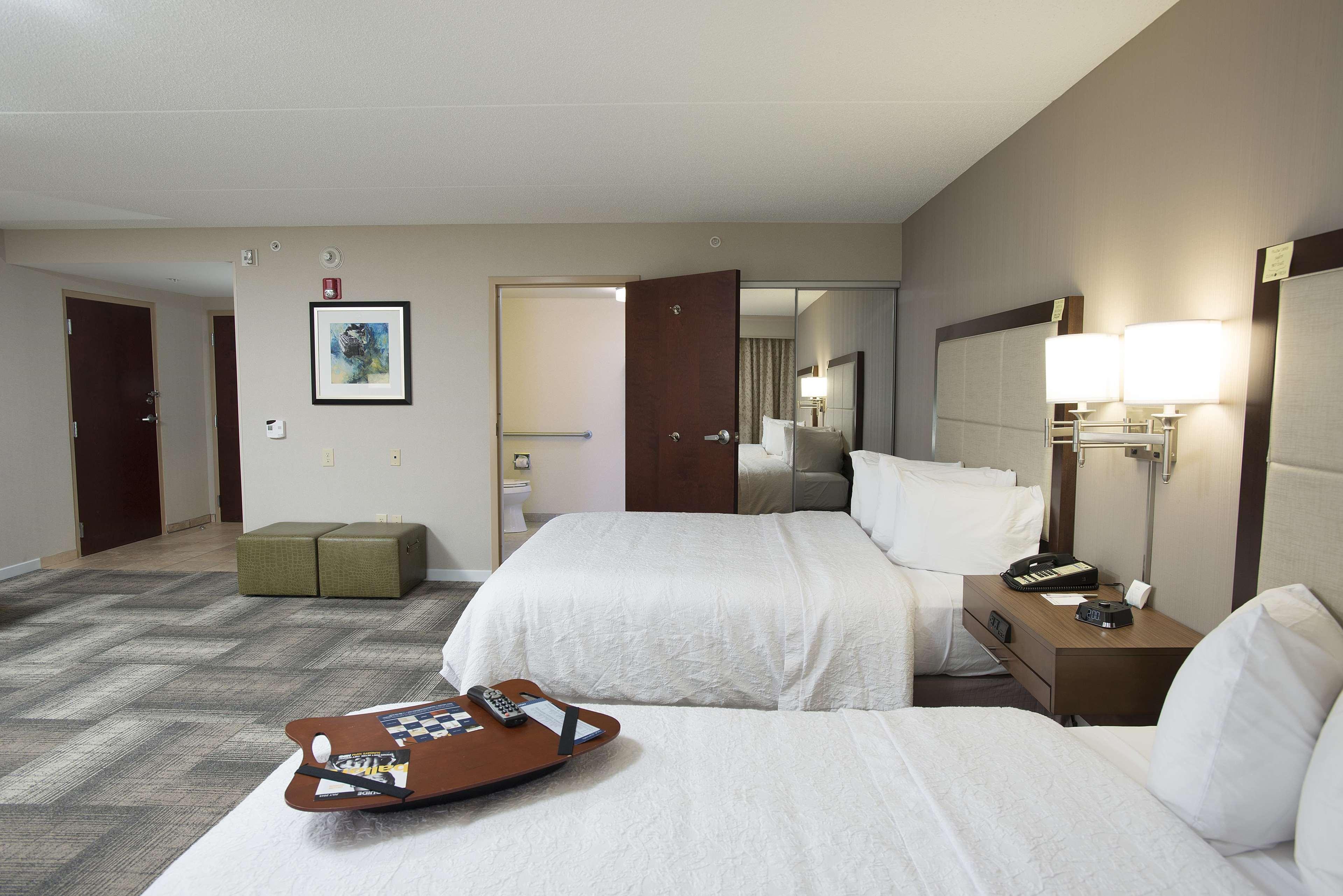 Hampton Inn & Suites Cincinnati-Union Centre West Chester Ngoại thất bức ảnh