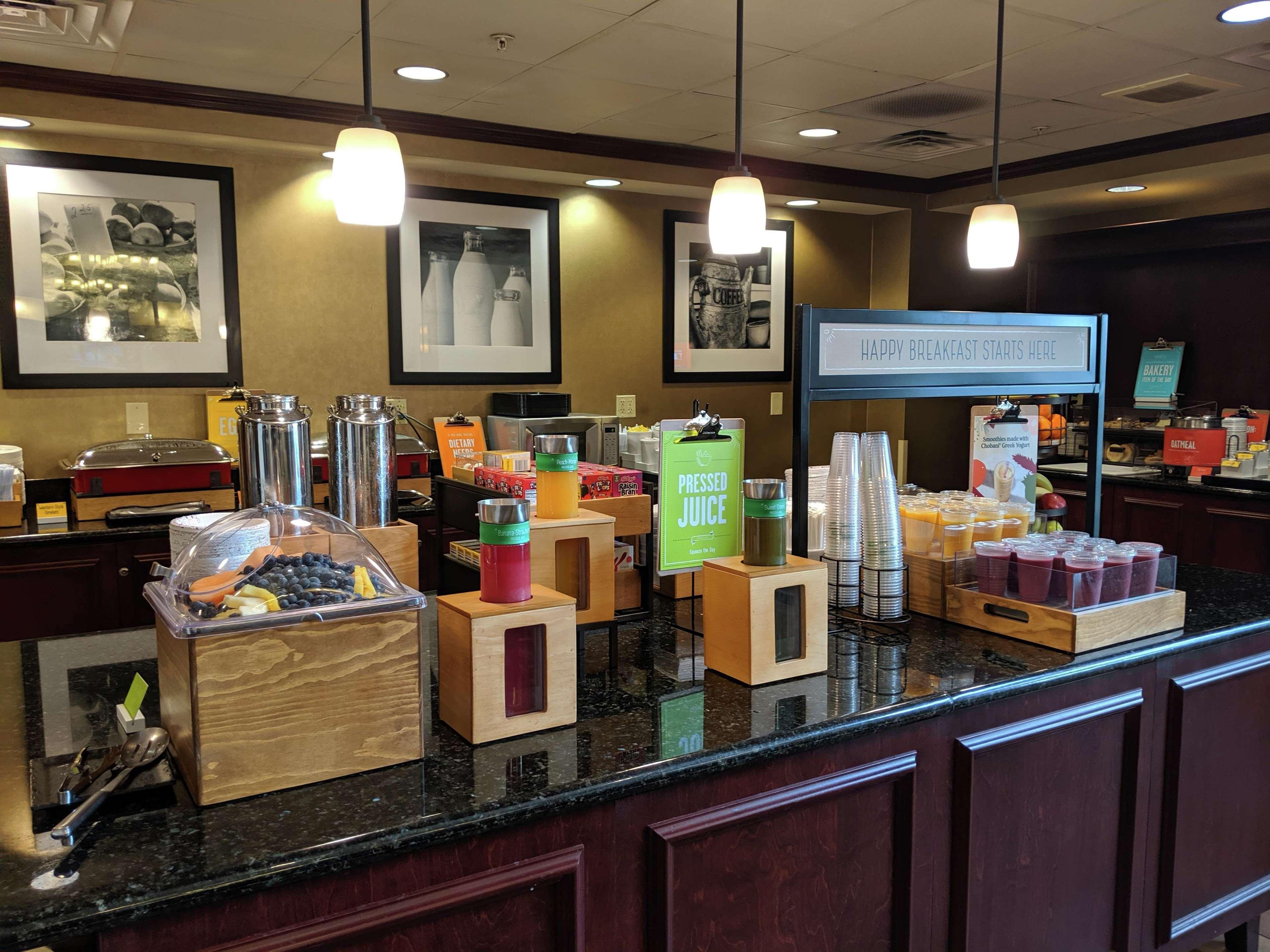 Hampton Inn & Suites Cincinnati-Union Centre West Chester Ngoại thất bức ảnh