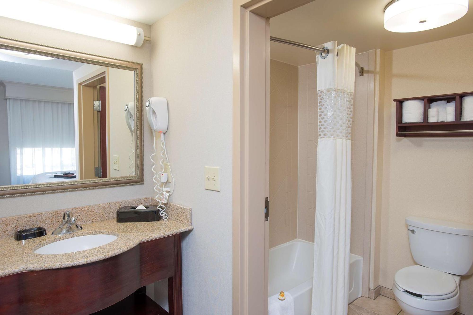 Hampton Inn & Suites Cincinnati-Union Centre West Chester Ngoại thất bức ảnh