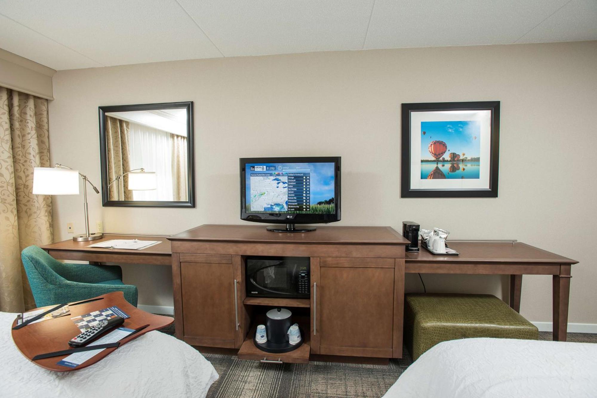 Hampton Inn & Suites Cincinnati-Union Centre West Chester Ngoại thất bức ảnh
