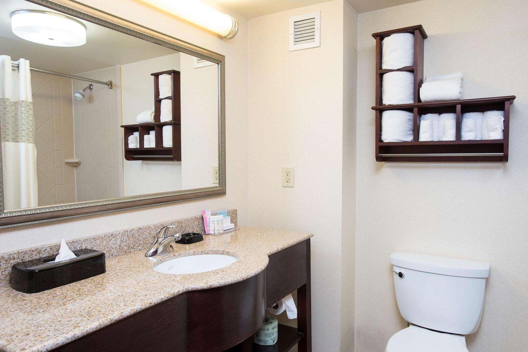 Hampton Inn & Suites Cincinnati-Union Centre West Chester Ngoại thất bức ảnh